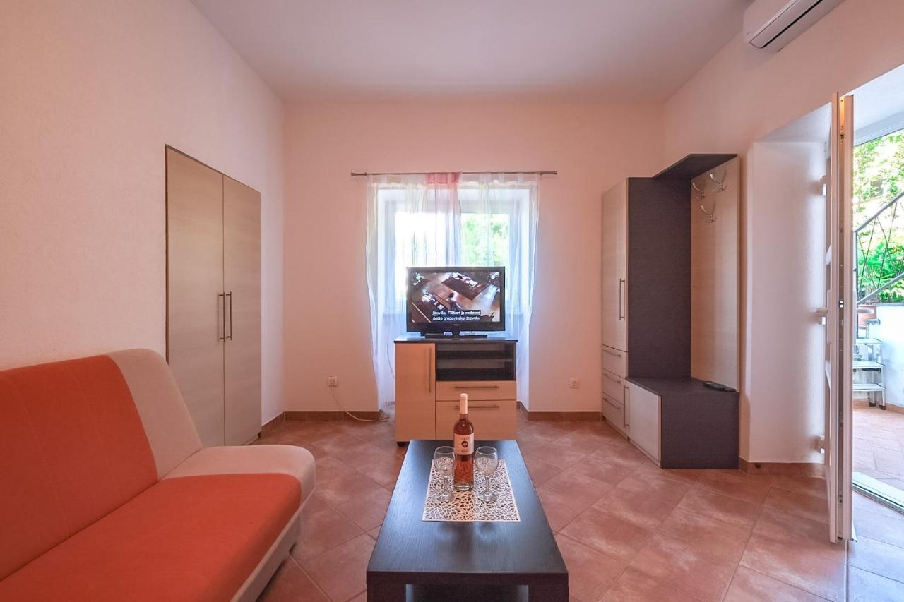 Apartmani Nina Rovinj Ngoại thất bức ảnh