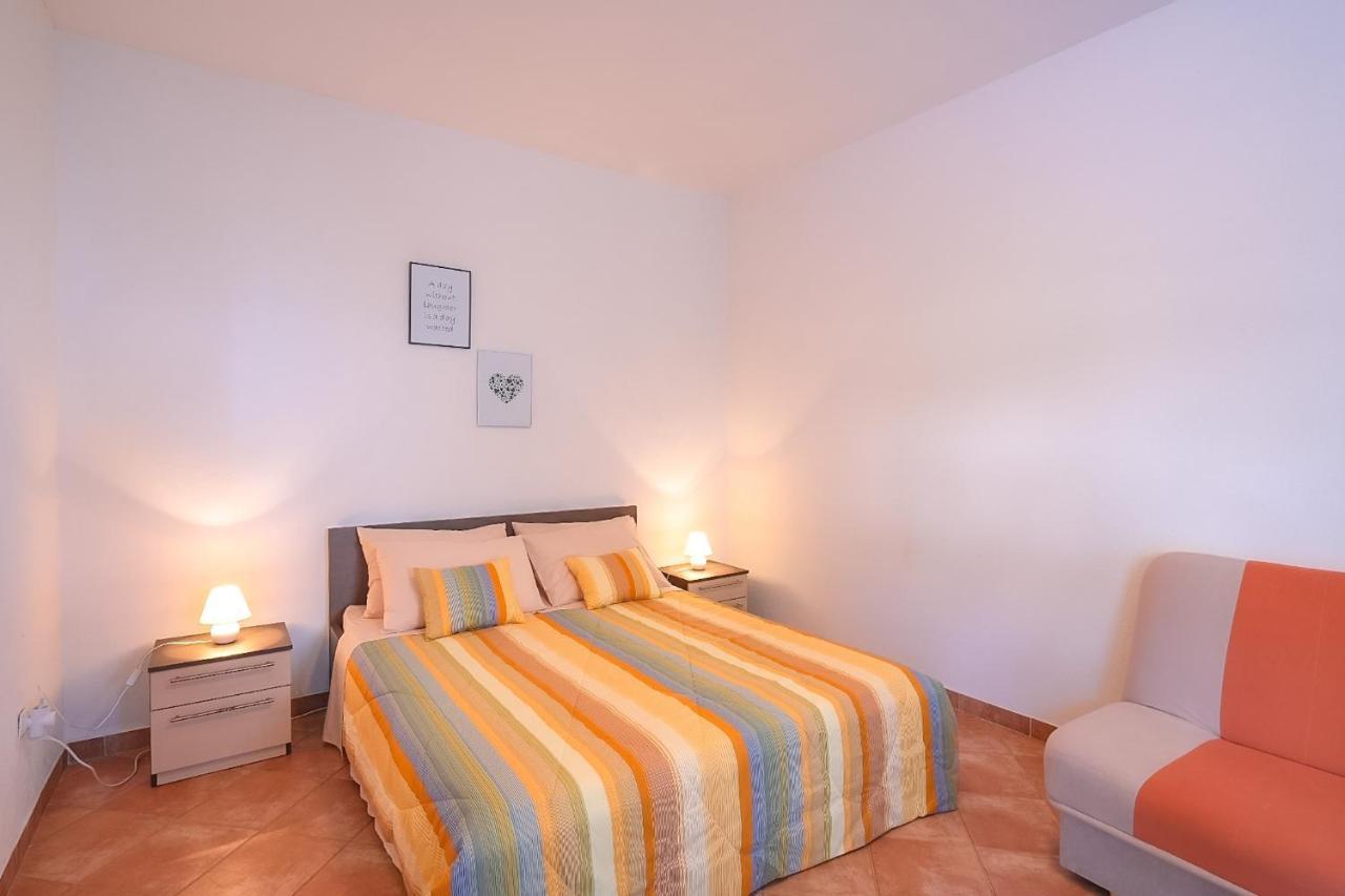 Apartmani Nina Rovinj Ngoại thất bức ảnh