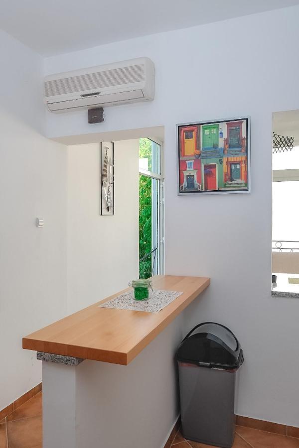 Apartmani Nina Rovinj Ngoại thất bức ảnh